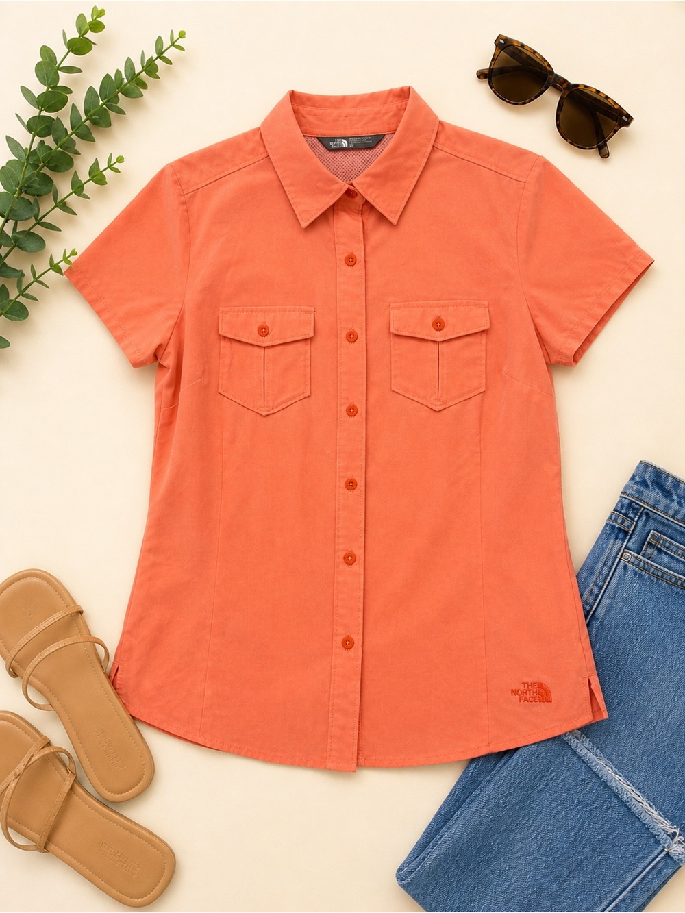 The North Face Orange Button Up Shirt | Women’s Small | Short Sleeve Hiking Top